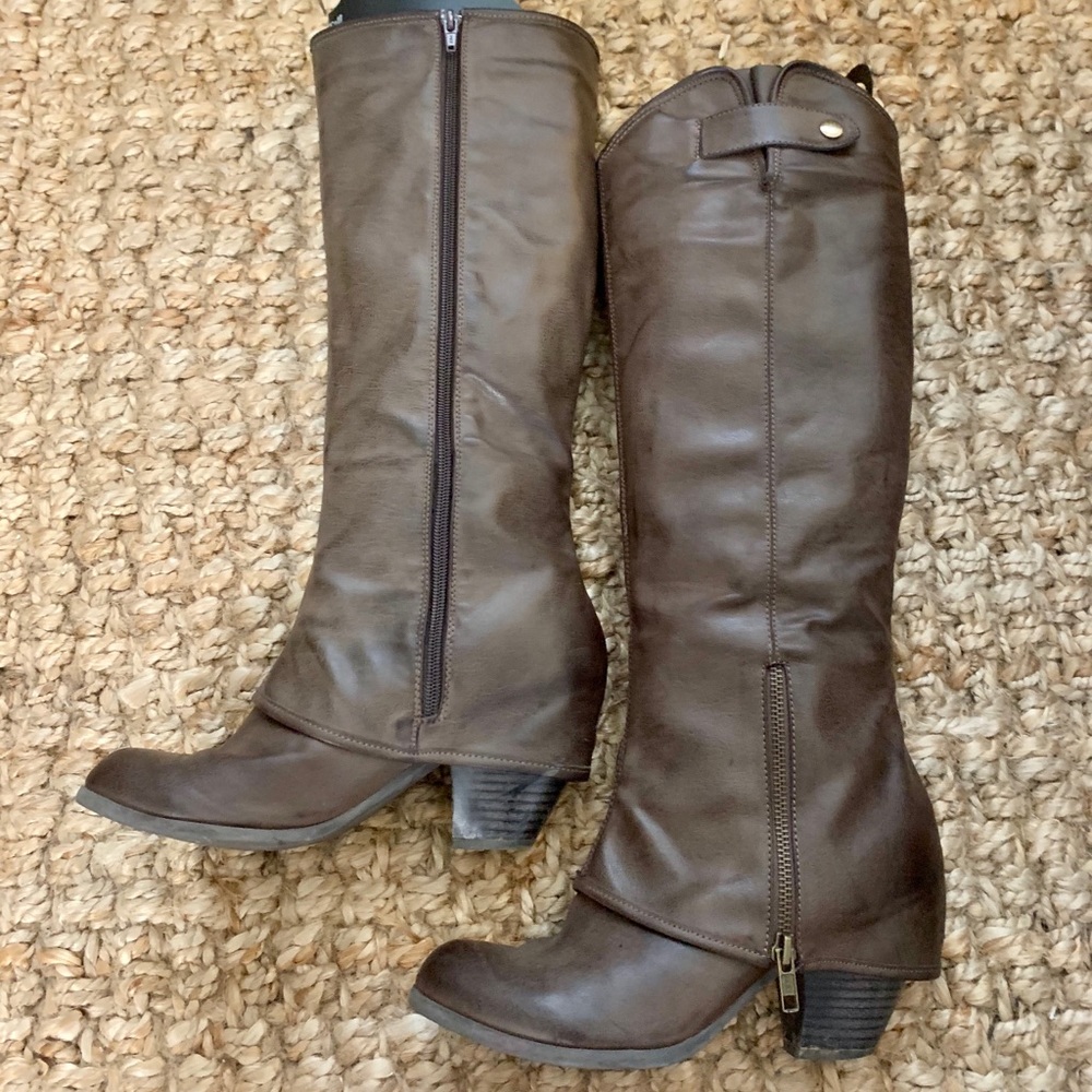 Fergalicious “Ledge” Boot Brown 8M